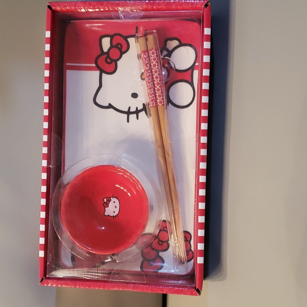 Hello Kitty Ceramic Sushi Plate Set NWT